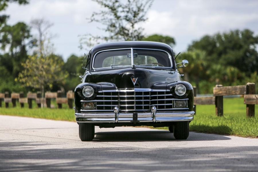  Cadillac Series 60 Special Fleetwood Sedan 1947 года  (фото 14 из 16)